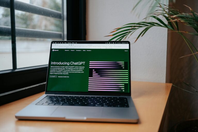 AI editing tools free for laptops